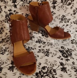 Lucky Brand Coniac Leather Sandal